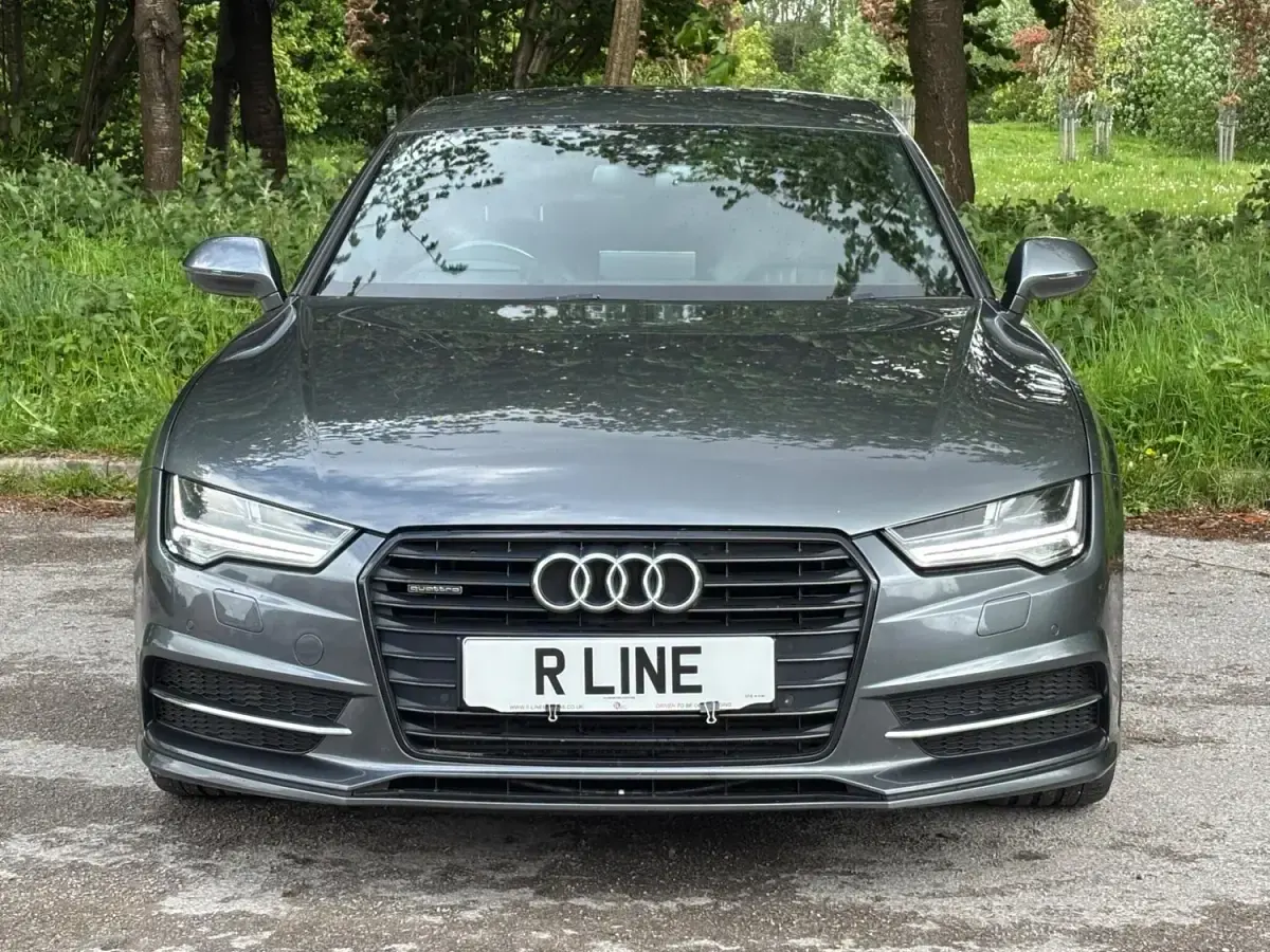 Usado Audi A7 Sportback Black Edition 347 CV (255 kW) 2016 Gris Utilitario