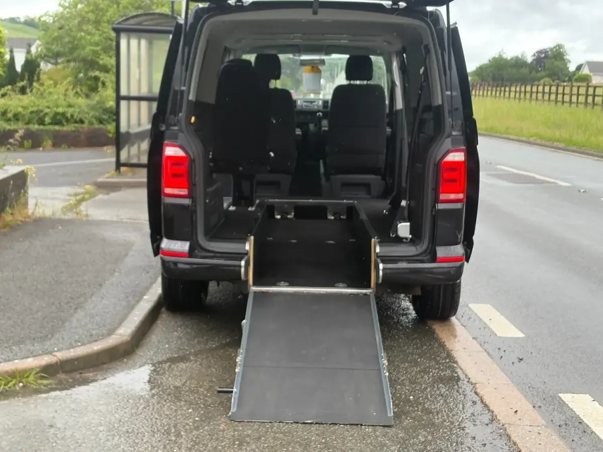 Used VW T6 SE 150 HP (110 kW) 2017 Black Van