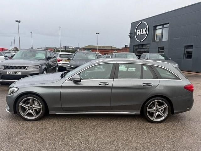 Begagnad Mercedes C220 AMG line 2017 Grå Kombi