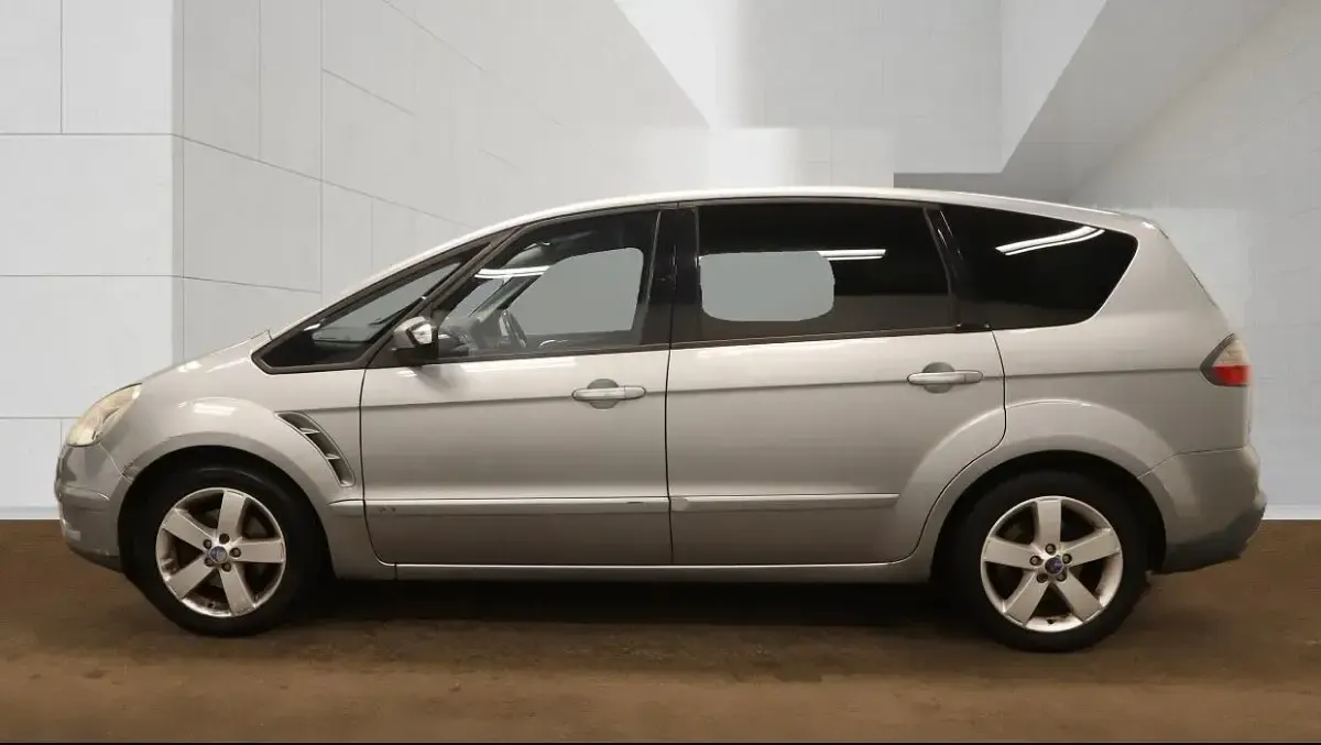 Used Ford S-MAX Titanium 2008 Silver MPV