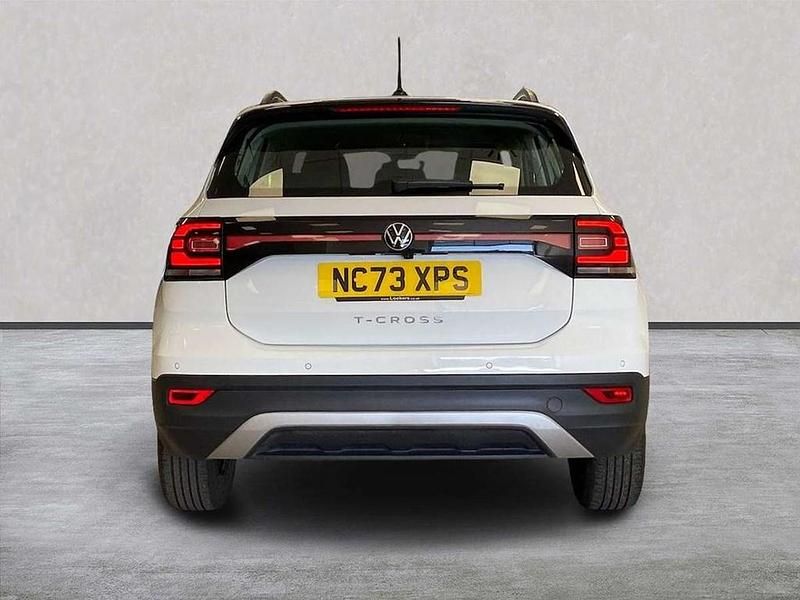 Used VW T-Cross Move 110 HP (80 kW) 2024 White SUV