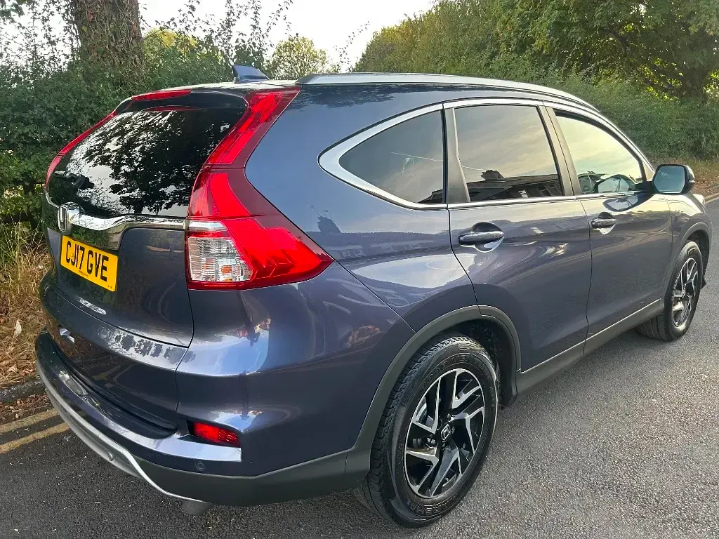 Used Honda CR-V SE Plus 118 HP (86 kW) 2017 Blue SUV