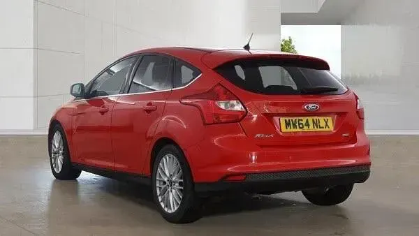 Used Ford Focus Zetec 2014 Red Hatchback