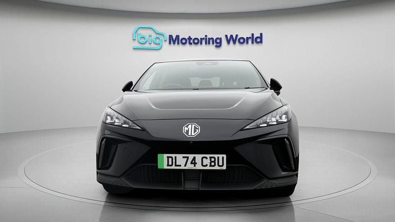 Used MG MG4 EV Trophy 150 kW (204 HP) 2024 Black Hatchback