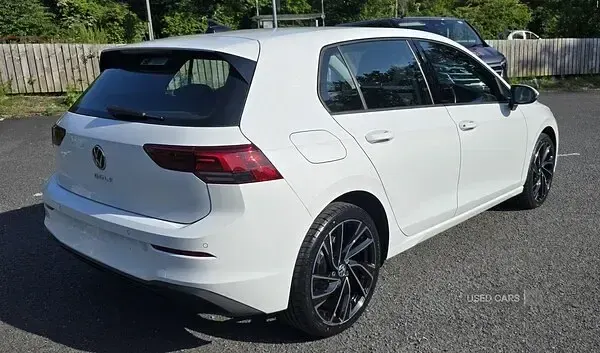 Used VW Golf VIII Life 2022 White Hatchback