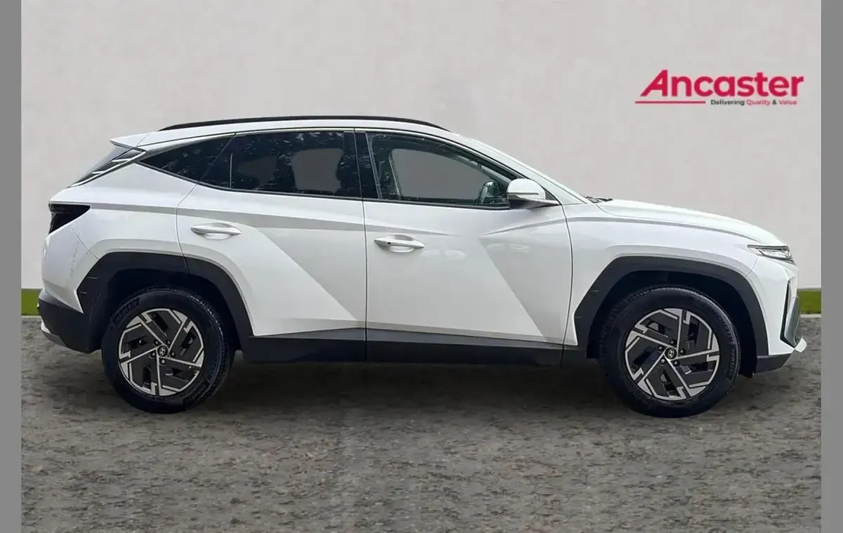 Used Hyundai Tucson Advanced 158 HP (116 kW) 2024 White SUV