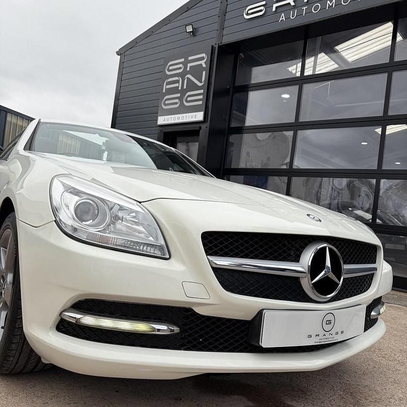 Used Mercedes SLK200 AMG Edition 1 184 HP (135 kW) 2011 White Cabriolet
