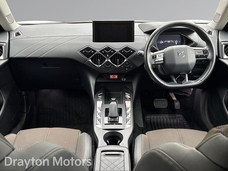 Used DS Automobiles DS3 Crossback Bastille 100 kW (136 HP) 2022 White SUV