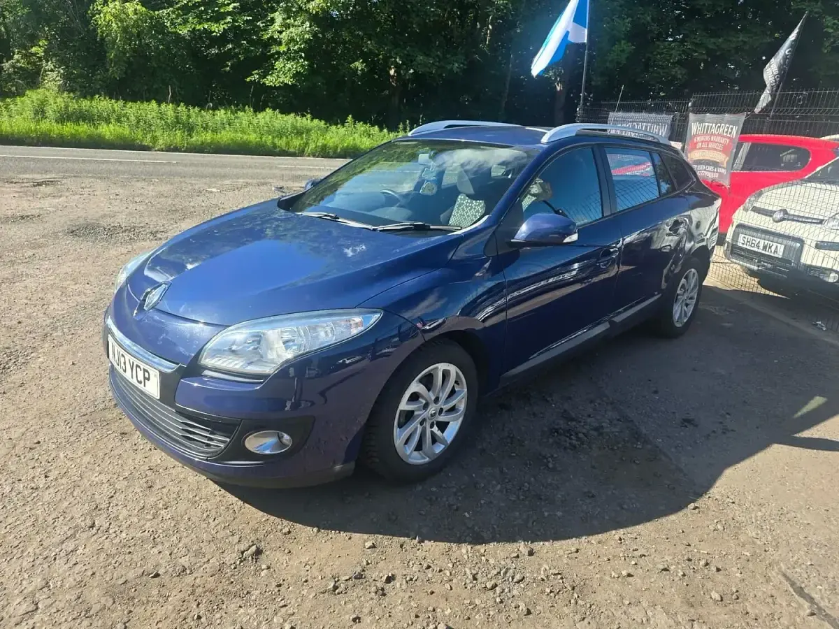 Used Renault Mégane GrandTour Expression+ 2013 Blue Estate