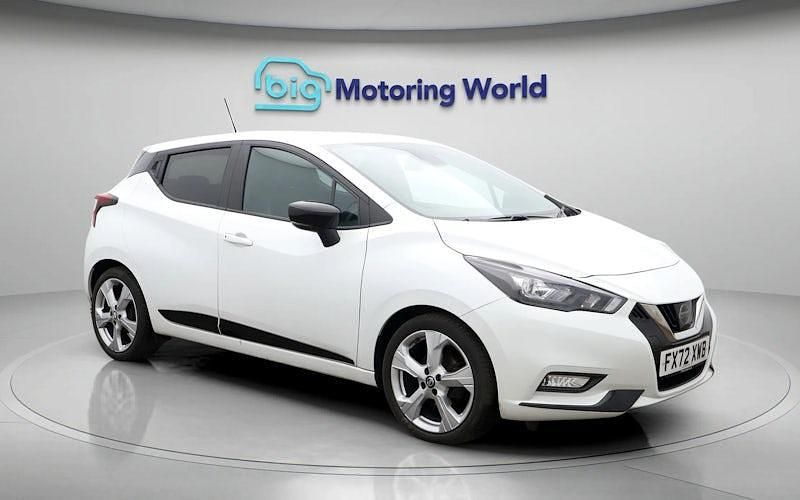 Używany Nissan Micra S 92 KM (67 kW) 2022 Biały Hatchback