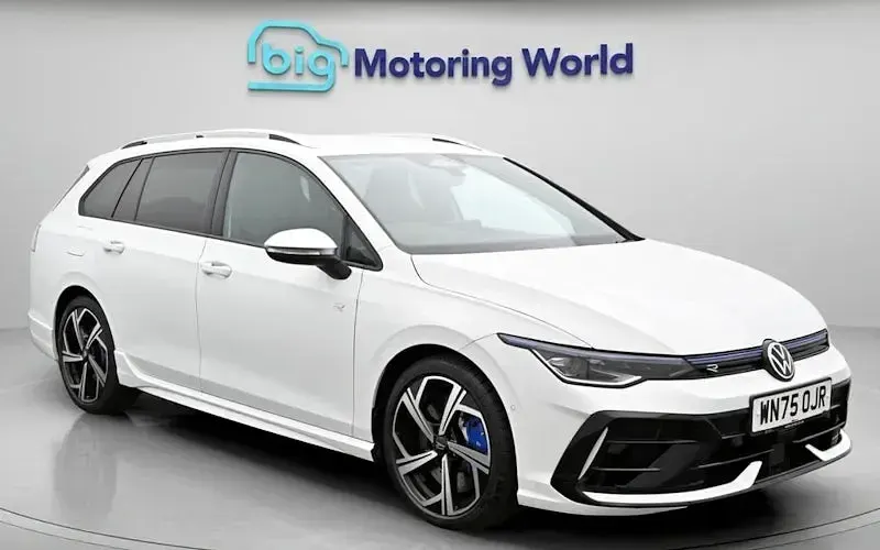 Used VW Golf VIII R 333 HP (244 kW) 2024 Estate
