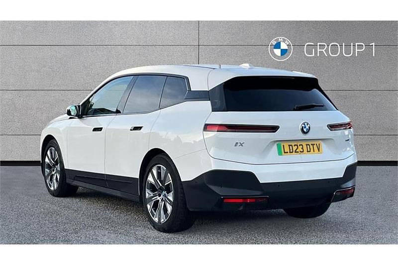 Used BMW iX Sport Line 239 kW (326 HP) 2023 White SUV