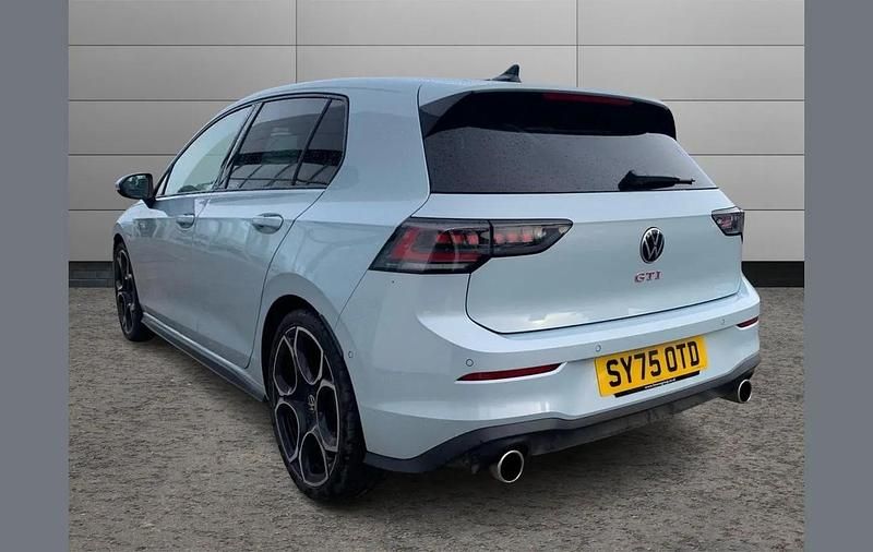 Used VW Golf VIII GTI 265 HP (194 kW) 2025 Blue Hatchback