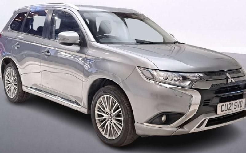 Used Mitsubishi Outlander P-HEV 224 HP (164 kW) 2020 Estate