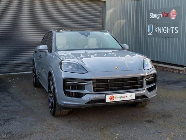 Used Porsche Cayenne 353 HP (259 kW) 2023 Grey SUV
