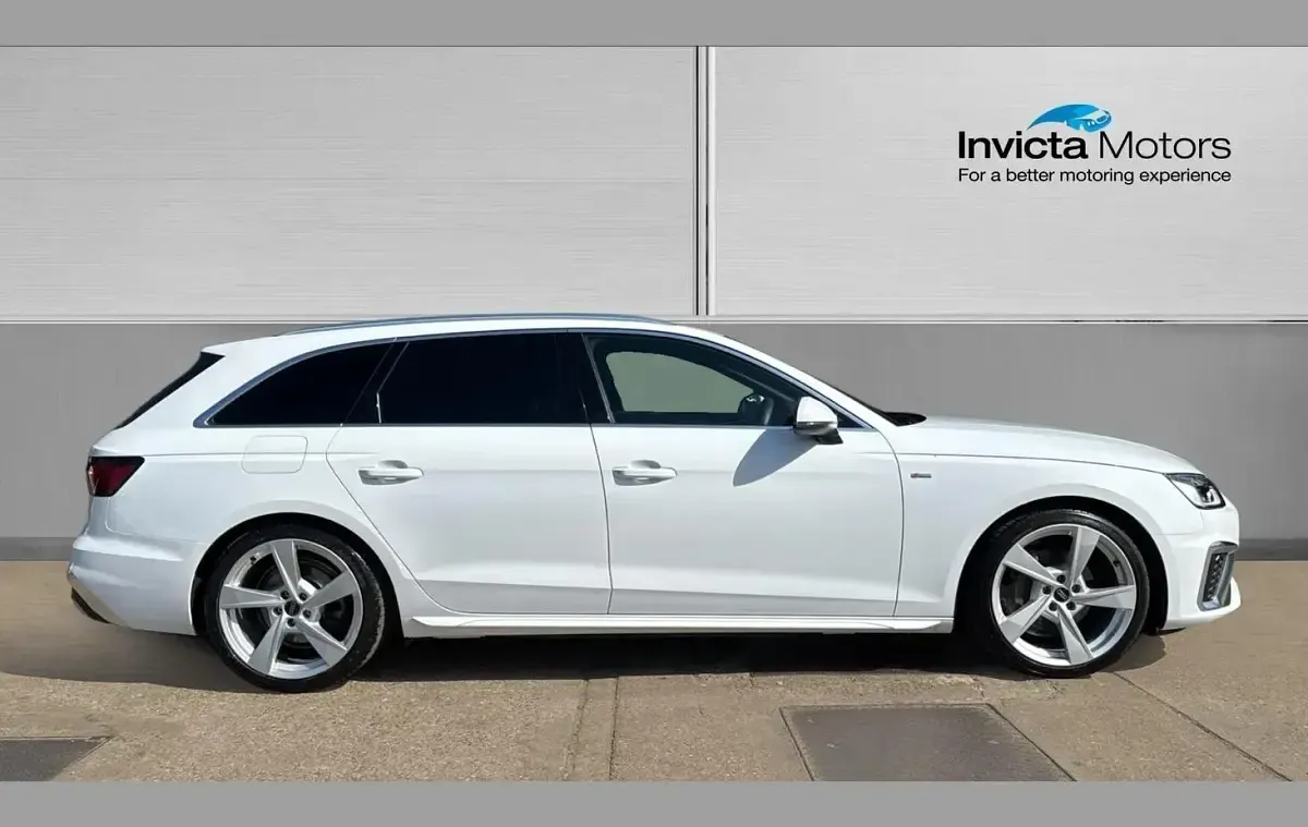 Used Audi A4 S-Line 204 HP (150 kW) 2024 White Estate