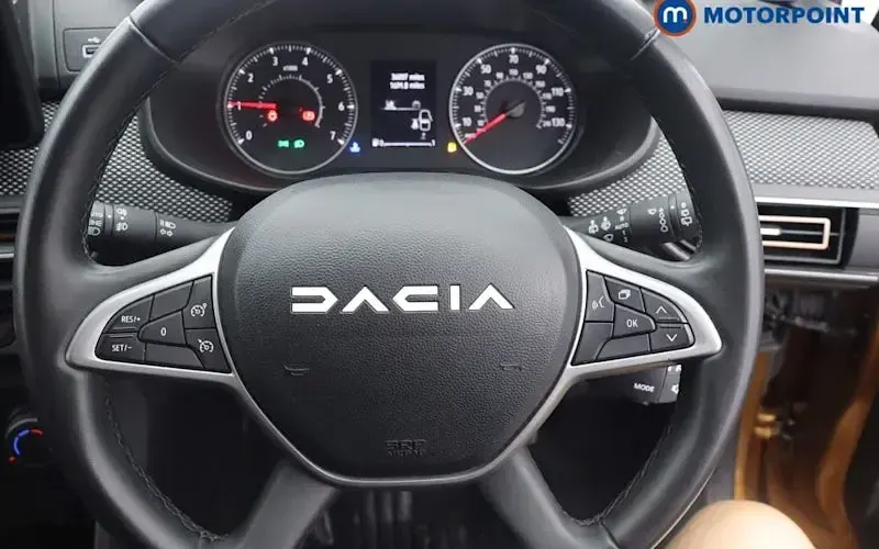 Used Dacia Sandero Expression 91 HP (66 kW) 2023 Orange Hatchback