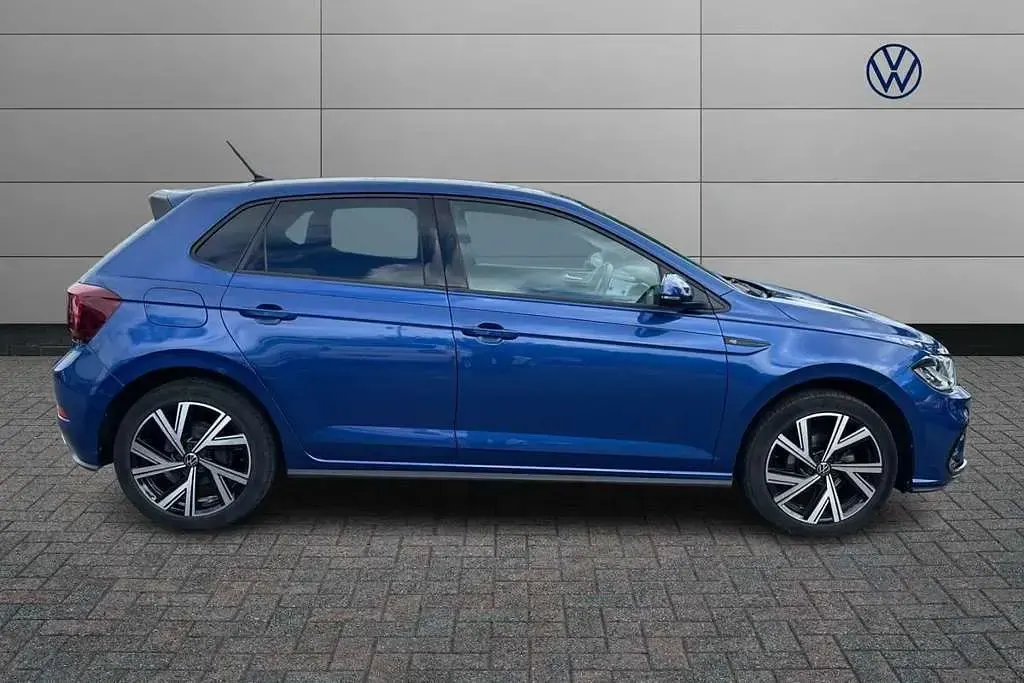 Used VW Polo R-line 95 HP (69 kW) 2023 Blue Hatchback