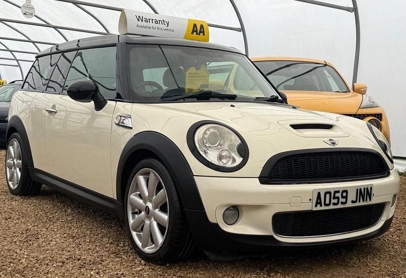 White Used 2009 Mini Cooper Clubman Estate | £3,199 (Super price) - Image 1/4