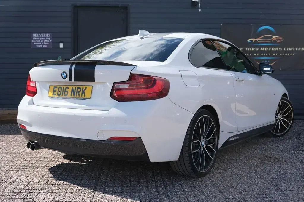 Used BMW 220 M Sport 190 HP (139 kW) 2016 White Coupe