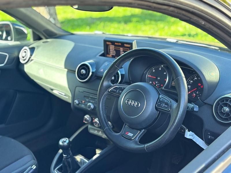 Used Audi A1 Black Edition 150 HP (110 kW) 2012 Black Hatchback