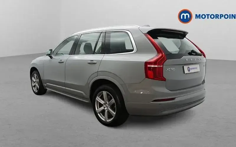 Used Volvo XC90 Core 250 HP (183 kW) 2025 SUV