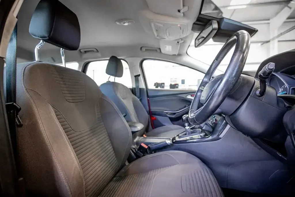 Używany Ford Focus Titanium 125 KM (91 kW) 2017 Czerwony Kombi