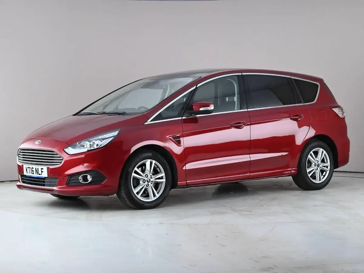 Used Ford S-MAX Titanium 2016 Red MPV