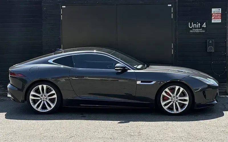 Used Jaguar F-Type Supercharged 551 HP (405 kW) 2016 Grey Coupe