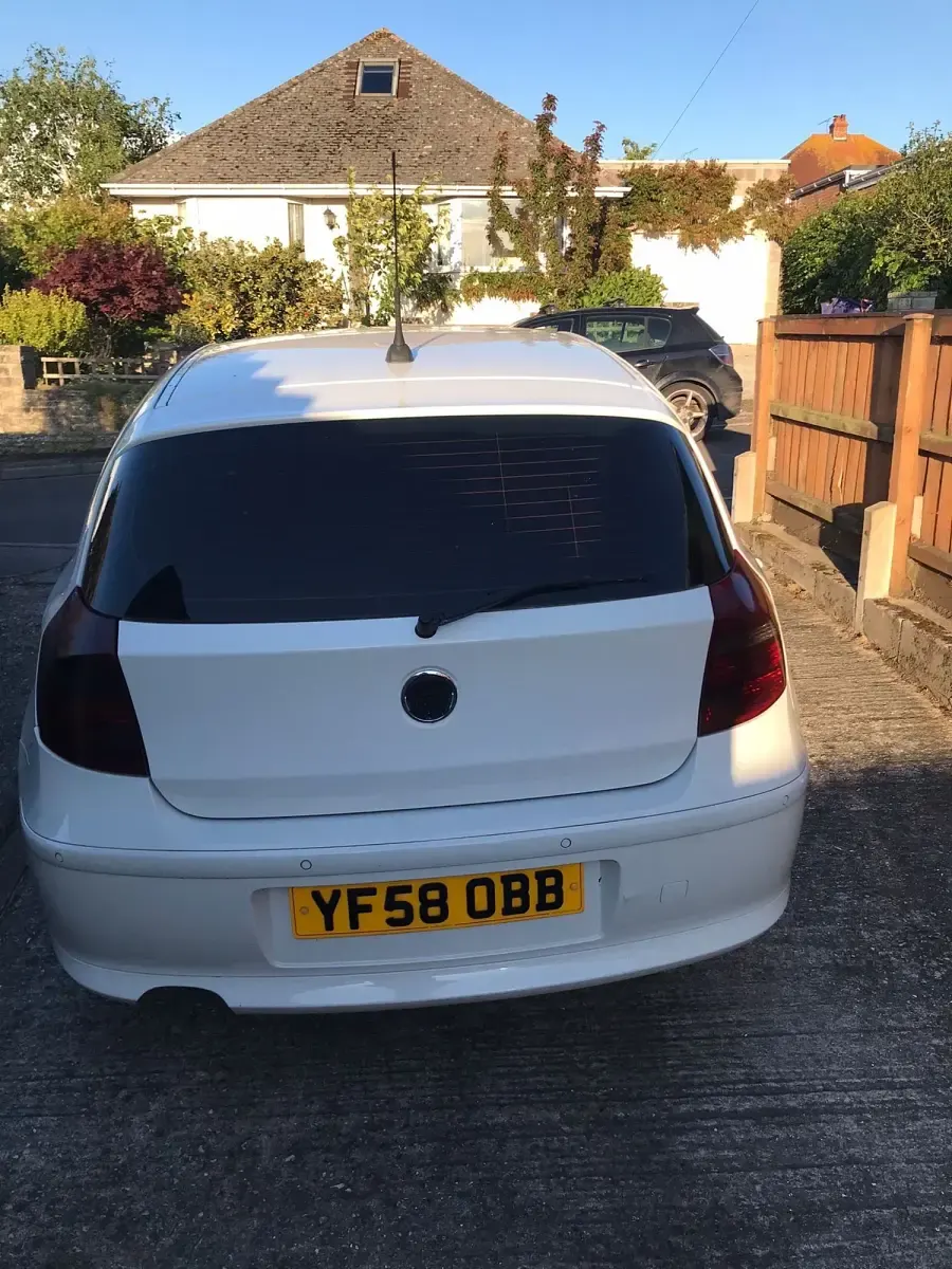 Usado BMW 118 2009 Branco Citadino