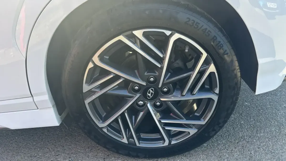 Gebraucht Hyundai Kona N Line 120 PS (88 kW) 2021 Weiß SUV