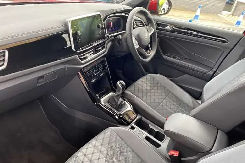 New VW T-Roc R-line 150 HP (110 kW) 2026 Red SUV