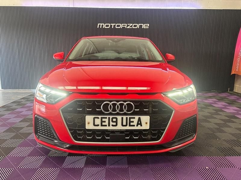 Used Audi A1 Sportback Sport 116 HP (85 kW) 2019 Red Hatchback