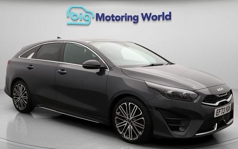Used 2023 Kia ProCeed GT-Line S Hatchback | £20,600 (Fair price) - Image 1/4