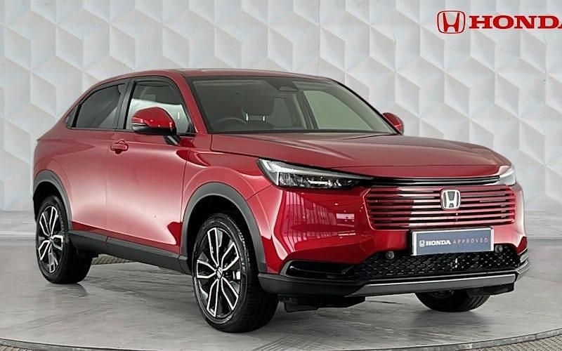 Used Honda HR-V Elegance 131 HP (96 kW) 2025 Crystal red SUV