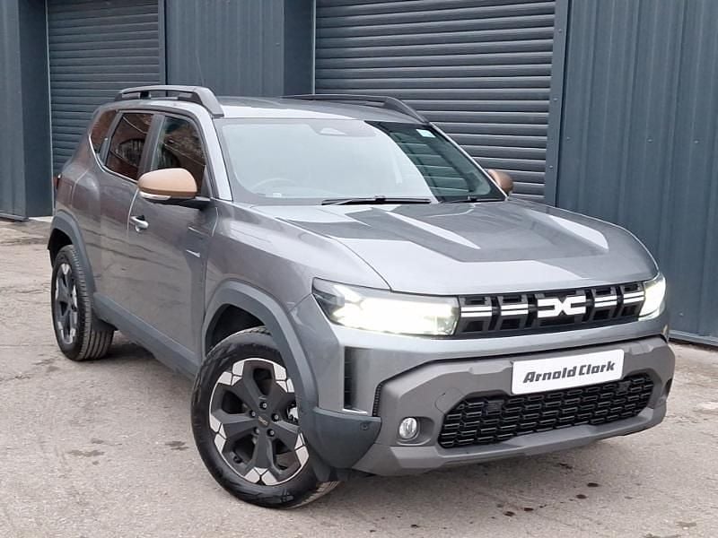 Grey Used 2025 Dacia Duster Extreme SUV | £23,998 (Fair price) - Image 1/4