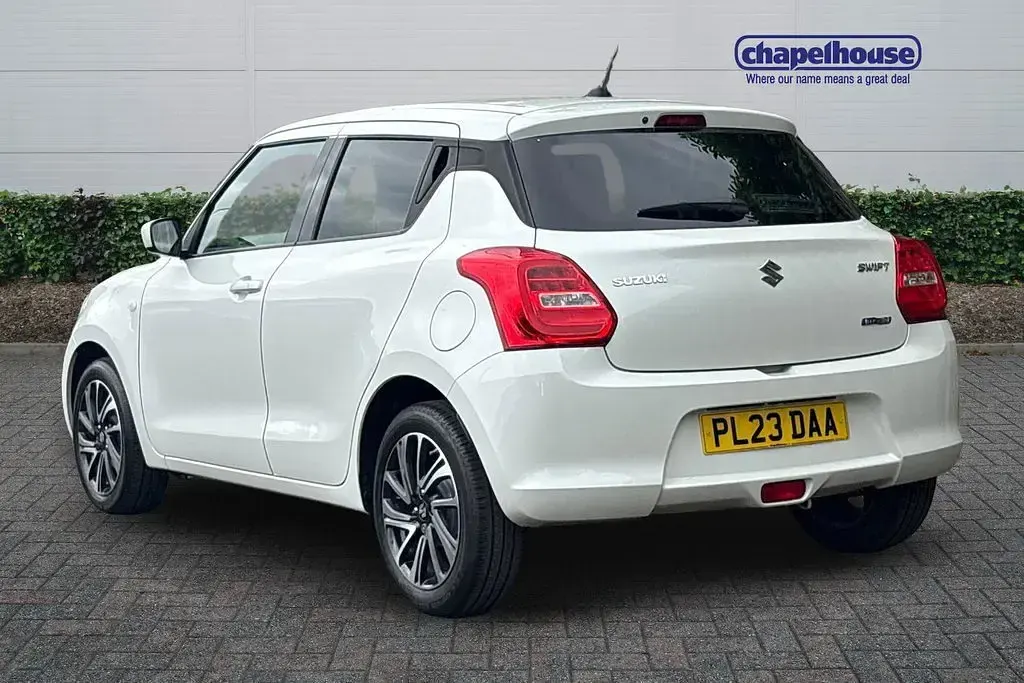 Used Suzuki Swift SZ-L 83 HP (61 kW) 2023 White Hatchback