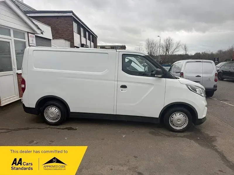 Used Maxus eDeliver 3 89 kW (122 HP) 2021 White Van