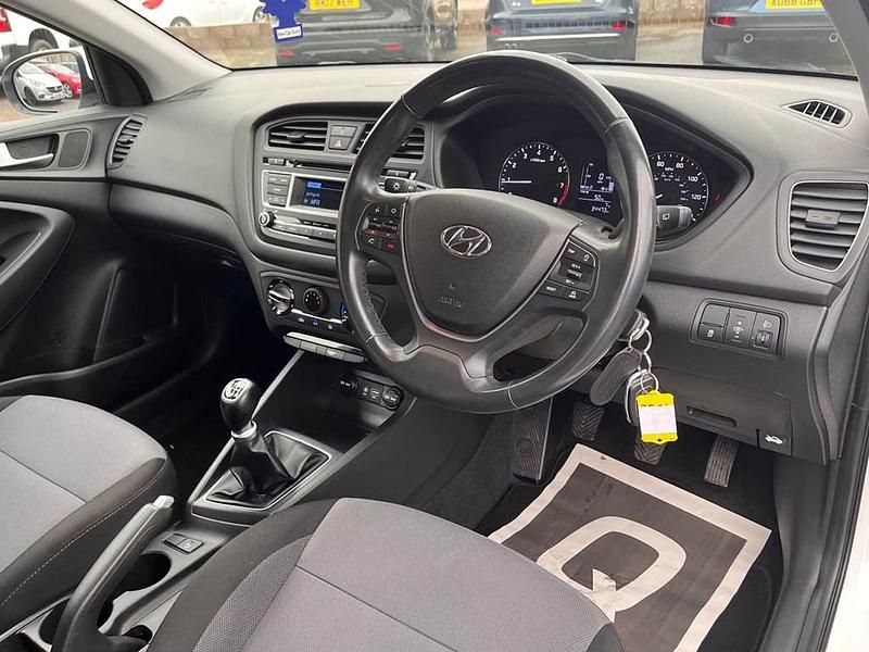 Used Hyundai i20 SE 2015 Coupe