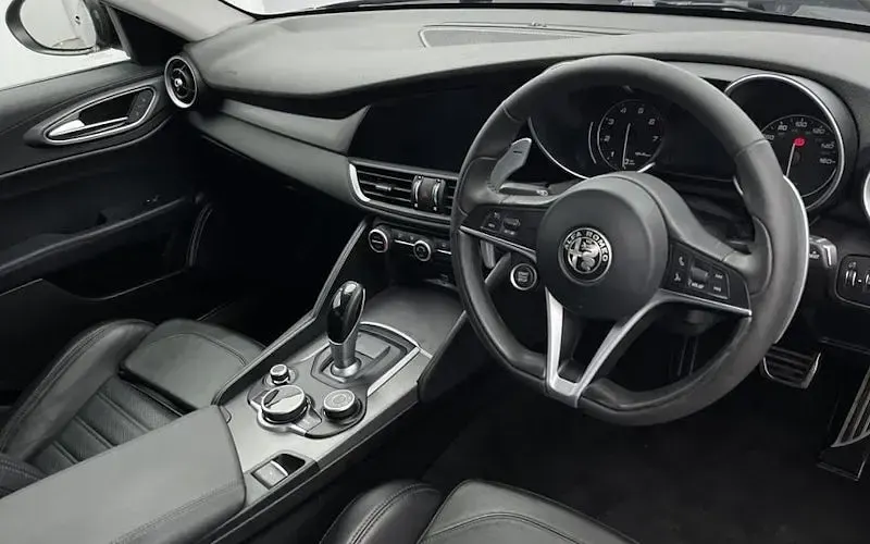 Used Alfa Romeo Giulia Veloce 280 HP (205 kW) 2020 Sedan