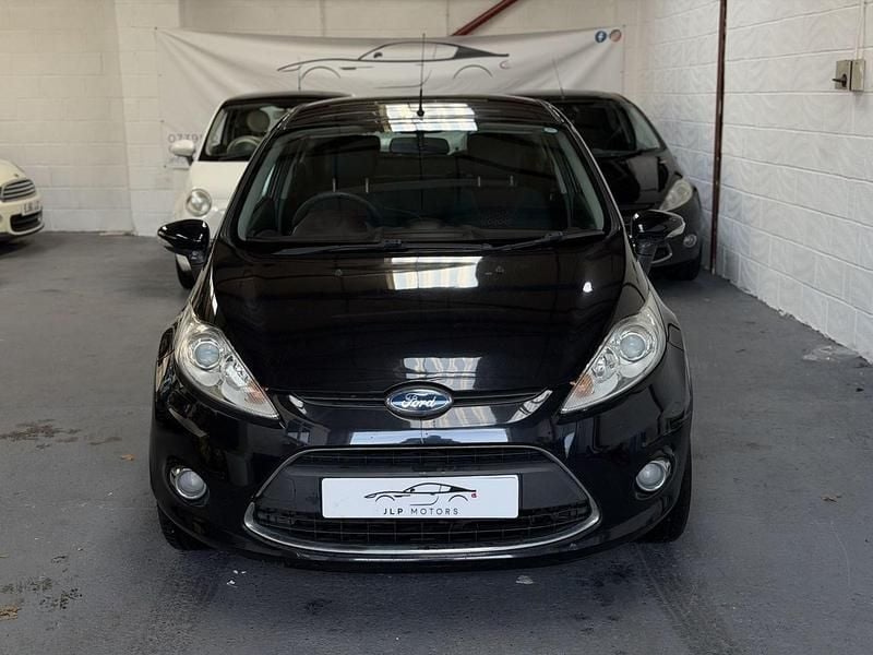 Used Ford Fiesta Zetec 95 HP (69 kW) 2010 Black Hatchback