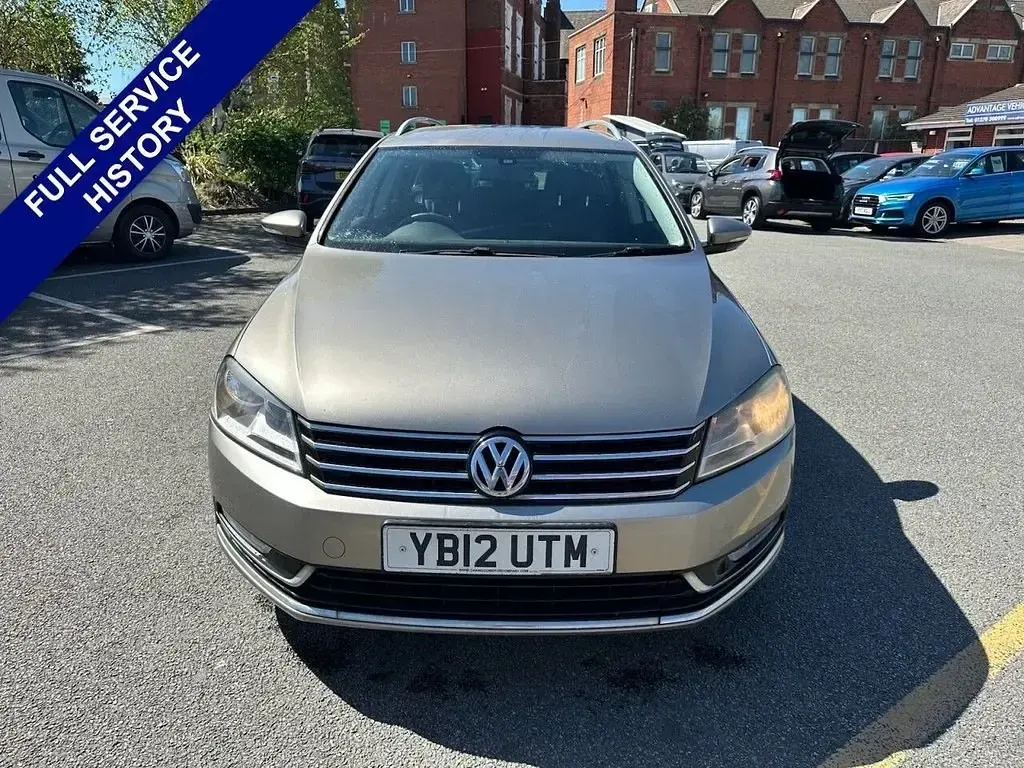 Begagnad VW Passat Sport 140 HK (102 kW) 2012 Brun Kombi