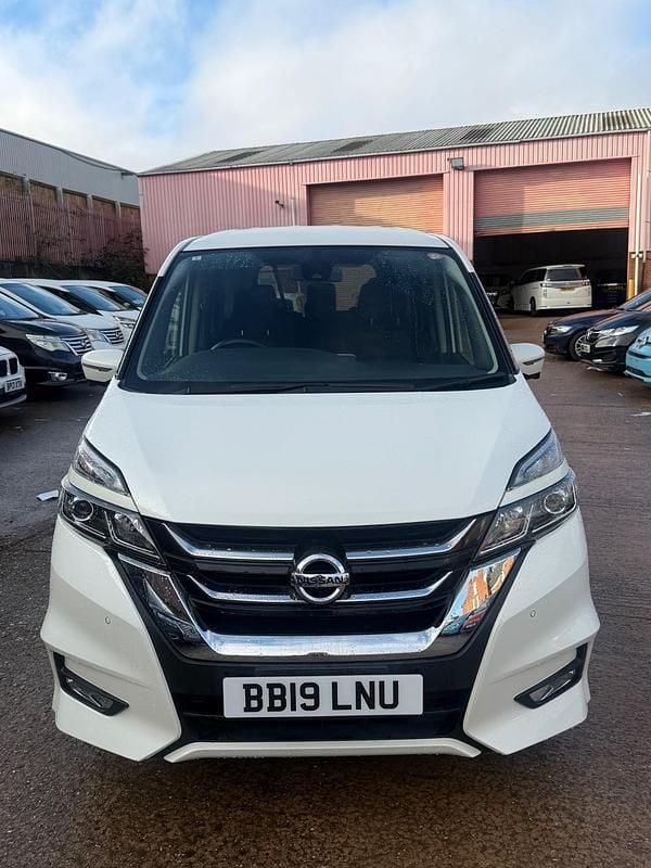 Used Nissan Serena 2019 White MPV