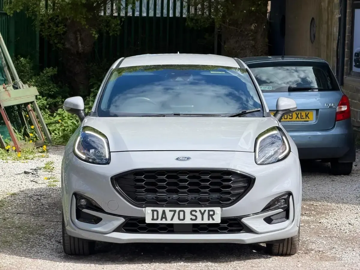 Usado Ford Puma ST-Line X 2020 Cinzento SUV