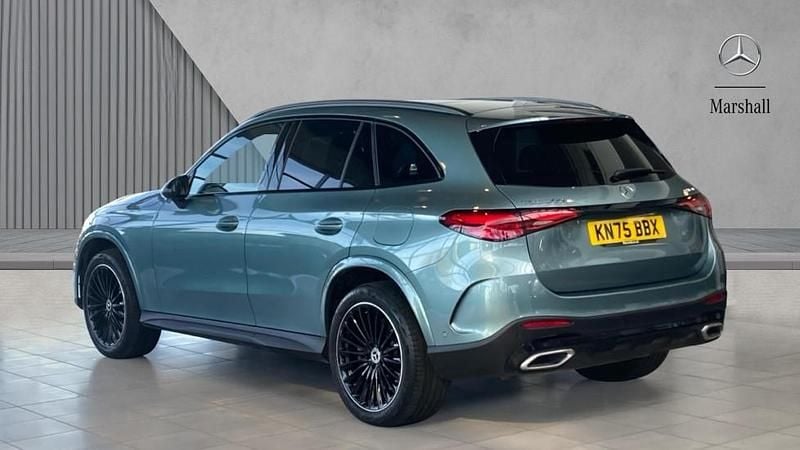 Used Mercedes GLC300e Urban 313 HP (230 kW) 2025 Verde silver metallic