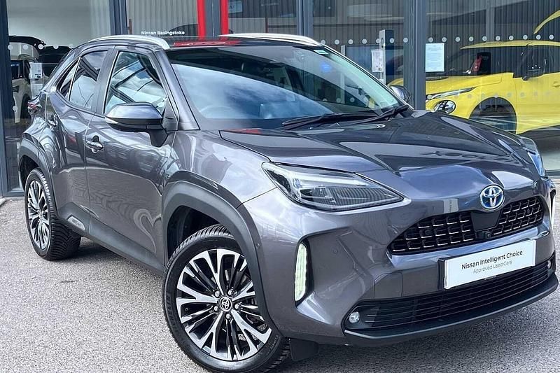 Grey Used 2022 Toyota Yaris Hybrid Hatchback | £20,437 (Expensive) - Image 1/4