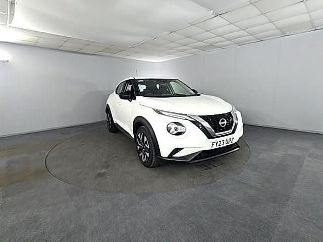 White Used 2023 Nissan Juke Acenta SUV | £12,599 (Good price) - Image 1/4