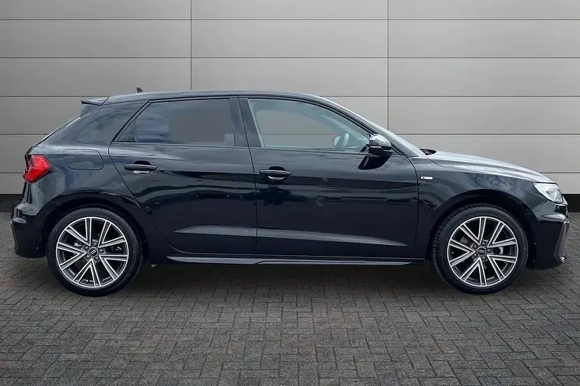 Used Audi A1 Sportback S-Line 148 HP (108 kW) 2024 Mythos black Hatchback