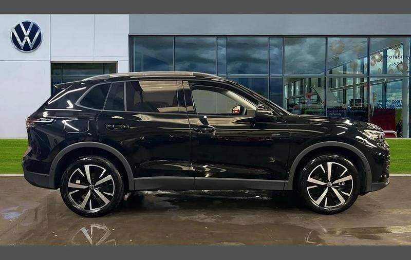 New VW Tiguan Match 200 HP (147 kW) 2026 Black SUV