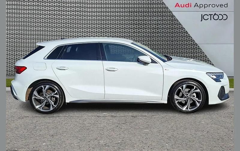 Used Audi A3 S-Line 147 HP (108 kW) 2025 White Hatchback